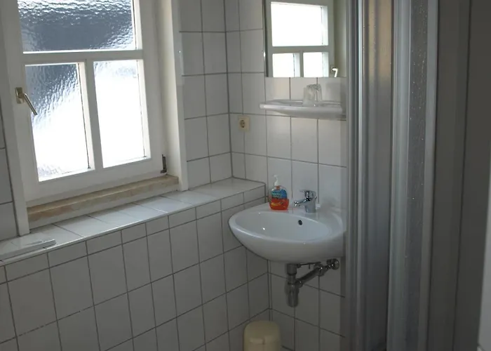 Konukevi Zur Schweiz 3*