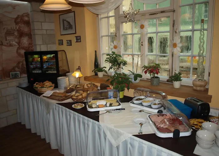 Zur Schweiz Konukevi Jena